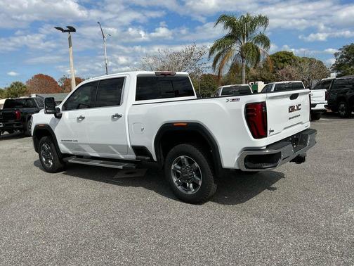2026 GMC Sierra 2500 SLT