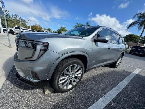 2024 GMC Acadia Denali