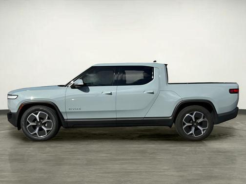 2024 Rivian R1T Adventure