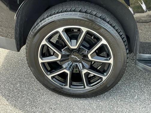 2021 Chevrolet Suburban RST