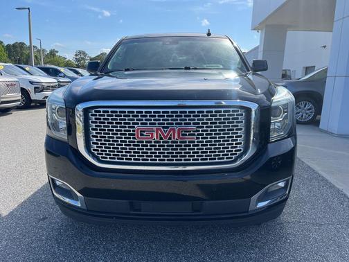 Onyx Black 2017 GMC Yukon Denali
