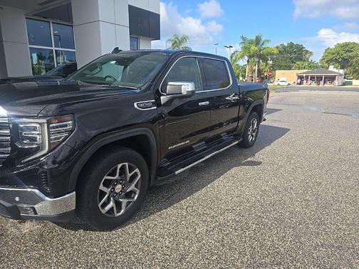 2022 GMC Sierra 1500 SLT