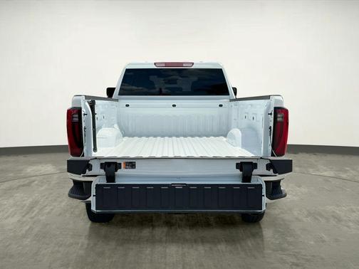 2025 GMC Sierra 2500 SLT