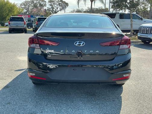 2020 Hyundai ELANTRA SE