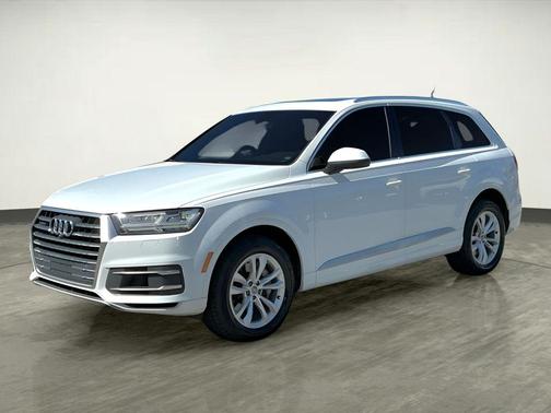 2019 Audi Q7 55 Premium Plus