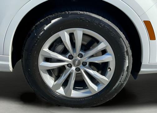 2019 Audi Q7 55 Premium Plus