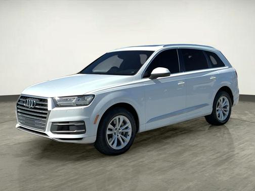 2019 Audi Q7 55 Premium Plus