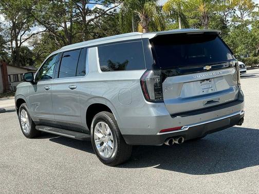 2025 Chevrolet Suburban Premier