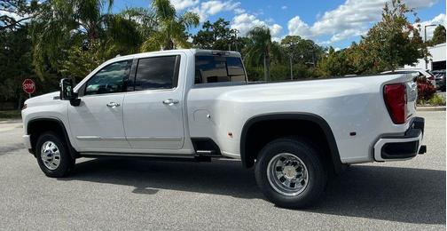 2024 Chevrolet Silverado 3500 High Country