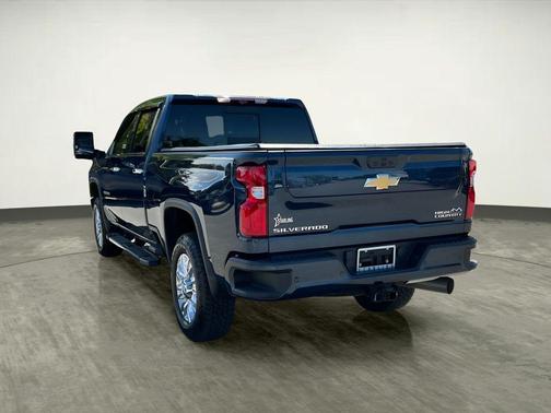 2022 Chevrolet Silverado 3500 High Country