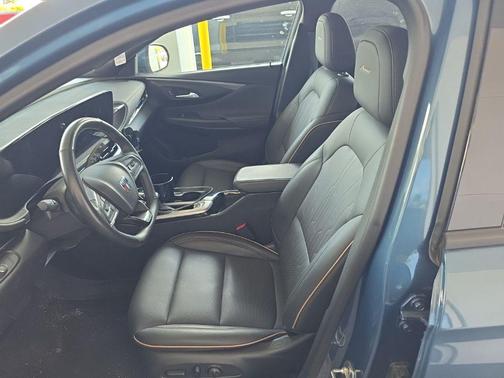 Ocean Blue Metallic 2024 Buick Envista Avenir FWD