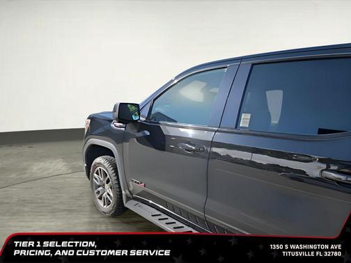 Onyx Black 2022 GMC Sierra 1500 AT4