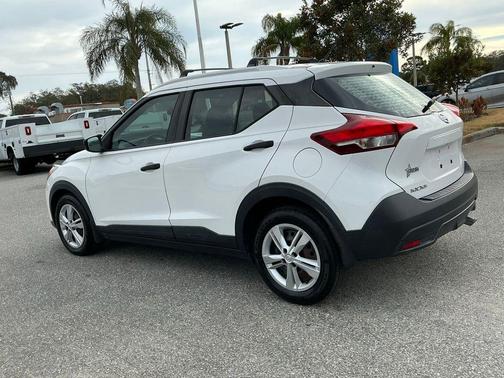 2019 Nissan Kicks S