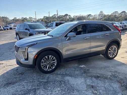 2024 Cadillac XT4 Premium Luxury