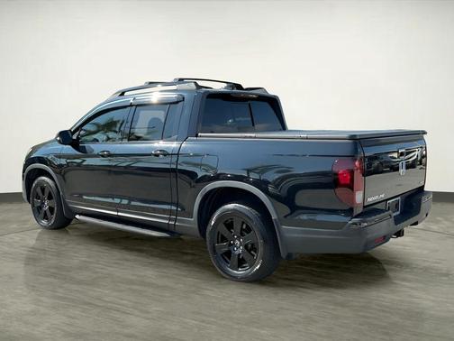 2017 Honda Ridgeline Black
