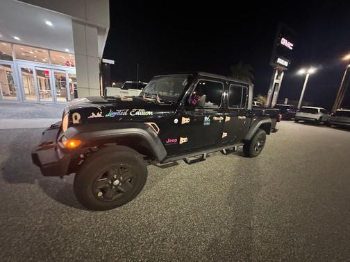 2020 Jeep Gladiator Sport S