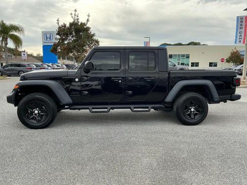 2020 Jeep Gladiator Sport S