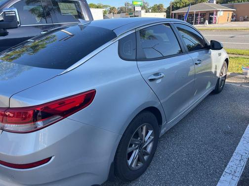 2020 Kia Optima LX