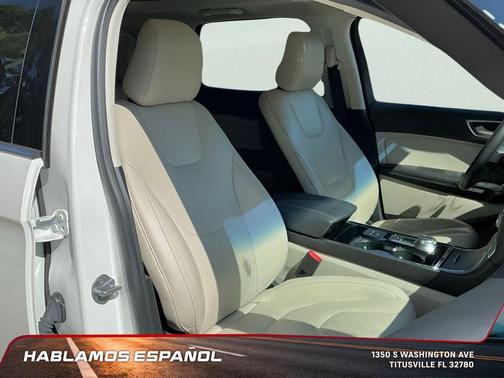 2020 Ford Edge Titanium