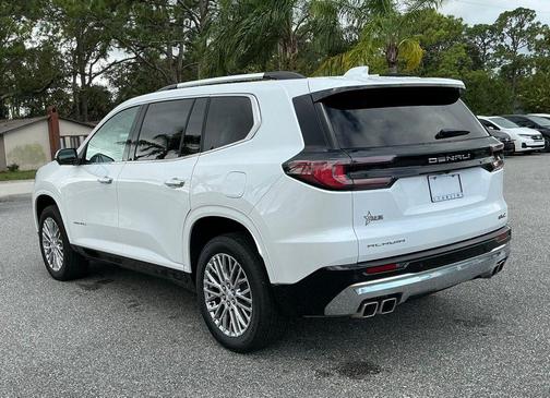 2024 GMC Acadia Denali