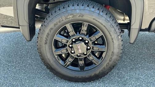 2025 GMC Sierra 2500 AT4
