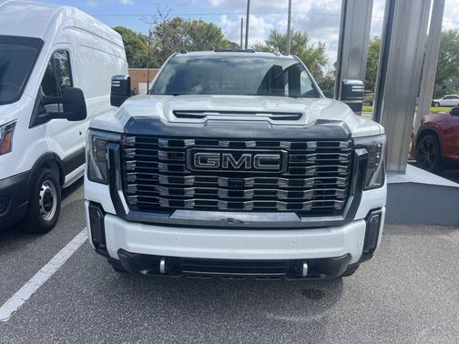 White Frost Tricoat 2024 GMC Sierra 3500 Denali