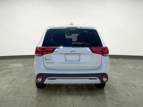 2020 Mitsubishi Outlander SE