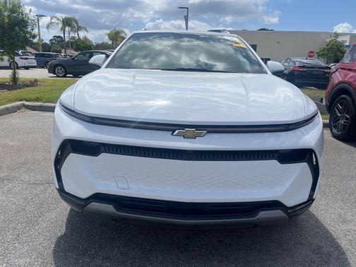 Summit White 2025 Chevrolet Equinox EV LT