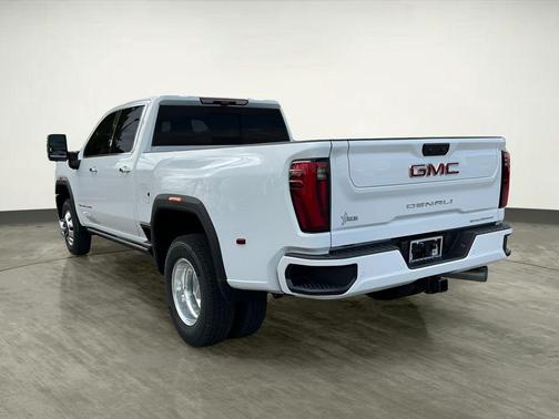 2026 GMC Sierra 3500 Denali