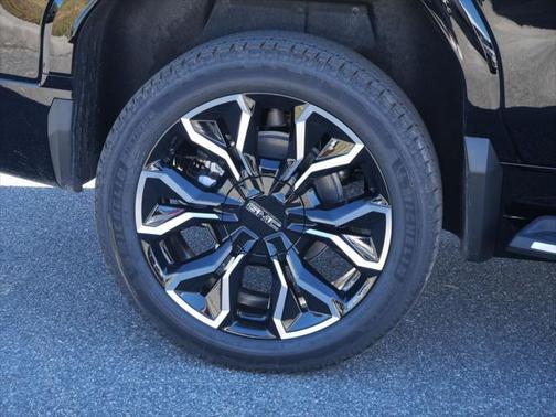 2025 GMC Sierra EV Extended Range Denali