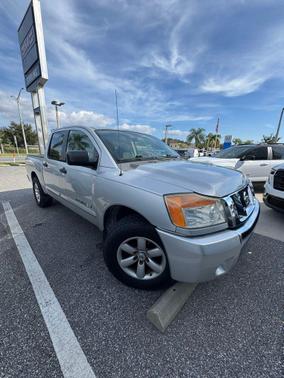 2010 Nissan Titan SE