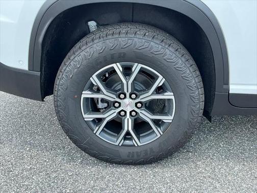 2025 GMC Acadia AWD AT4