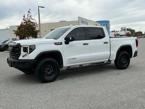 2024 GMC Sierra 1500 AT4X