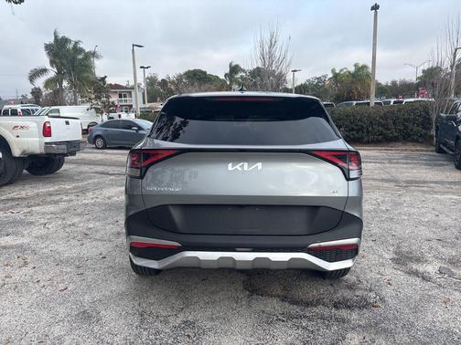 2024 Kia Sportage LX