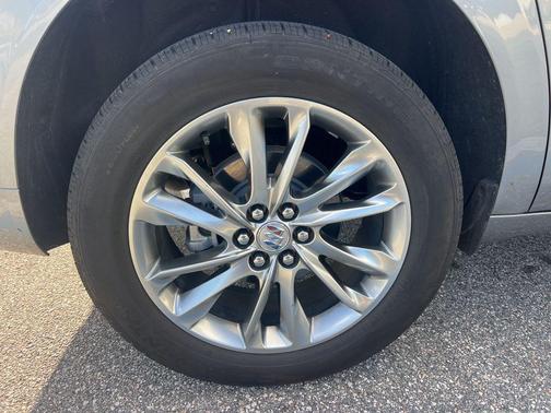 2024 Buick Enclave Avenir FWD