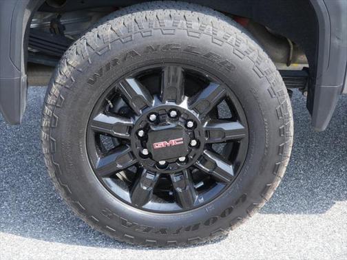 2024 GMC Sierra 2500 AT4