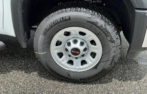 2025 GMC Sierra 2500 Base