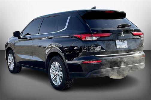 2022 Mitsubishi Outlander ES