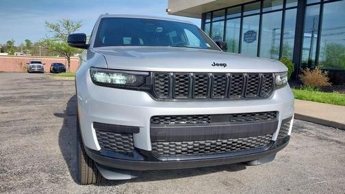 2025 Jeep Grand Cherokee L Laredo
