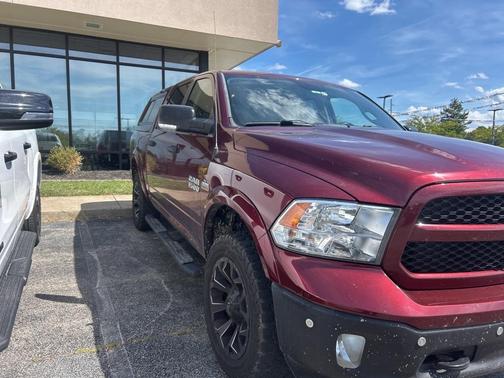 2016 RAM 1500 SLT
