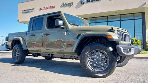2025 Jeep Gladiator Sport