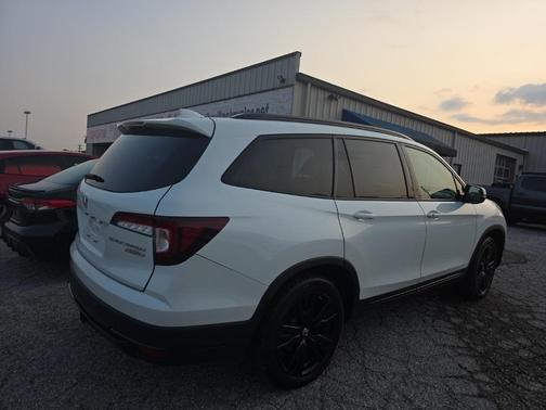 2021 Honda Pilot Black Edition