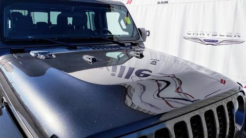 2021 Jeep Gladiator Sport