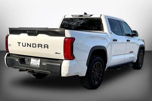 Ice 2023 Toyota Tundra SR5