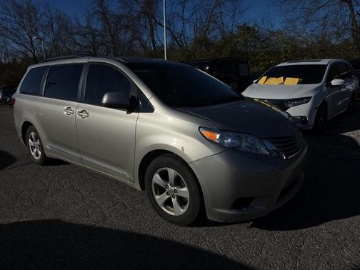 2016 Toyota Sienna L