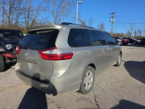 2016 Toyota Sienna L