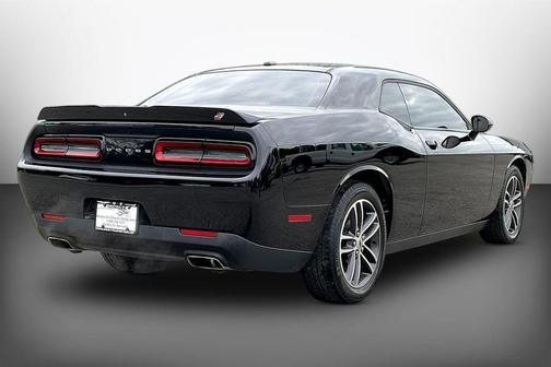 Pitch Black Clearcoat 2019 Dodge Challenger SXT