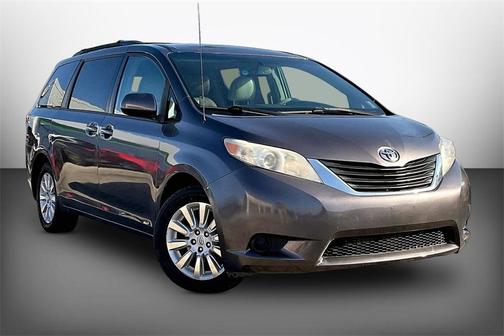 2013 Toyota Sienna LE
