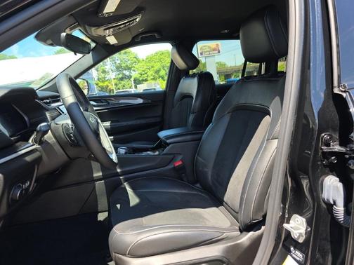 2022 Jeep Grand Cherokee Altitude