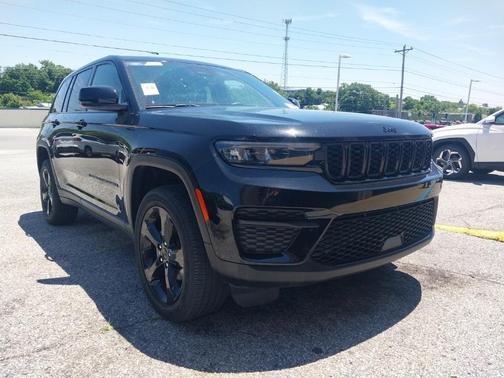 2022 Jeep Grand Cherokee Altitude
